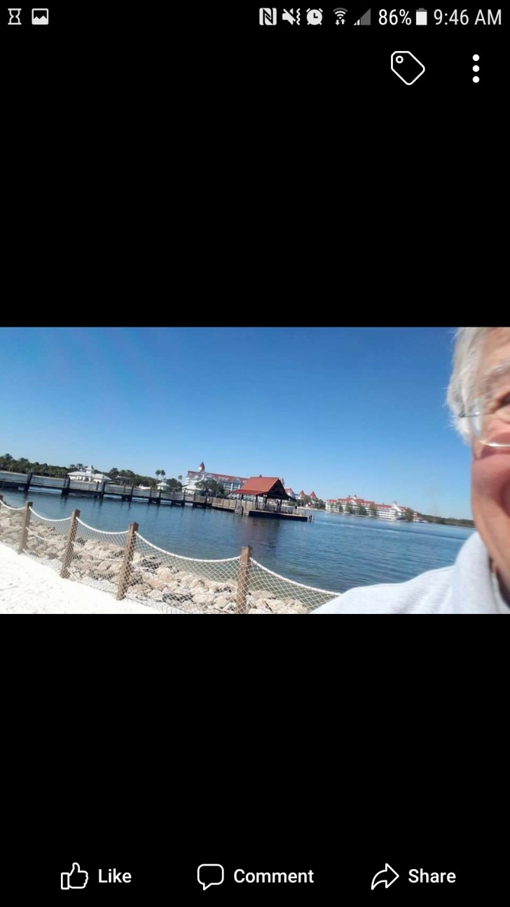 "Mein Vater und seine Begabung für Selfies:"
