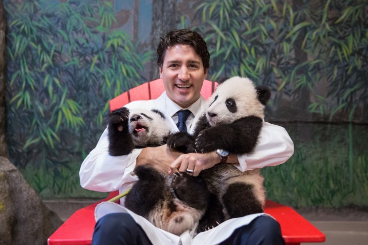 6. Le Canada a cet homme comme premier ministre.
