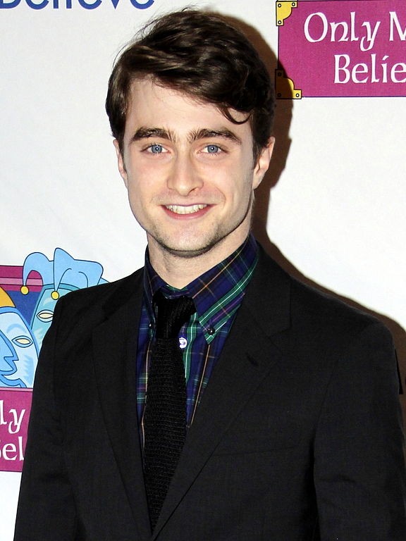 2. Acteur Daniel Radcliffe heeft elke keer hetzelfde jasje en dezelfde hoed gedragen toen hij uitging. Paparazzi kregen hun foto's niet verkocht omdat ze allemaal te oud leken.