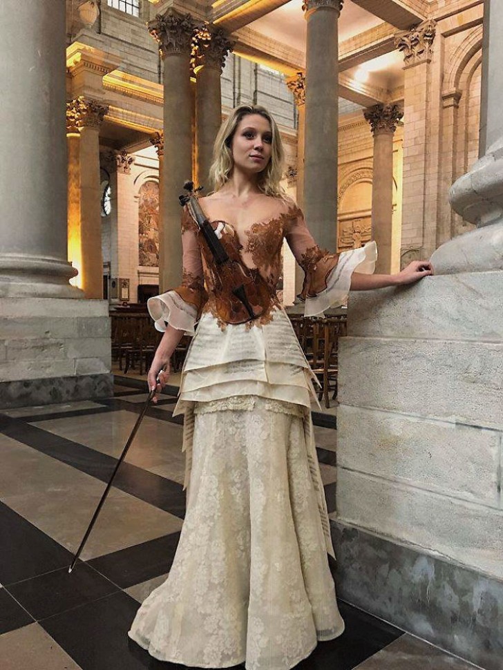 Et que pensez-vous de cette robe à thème musical?