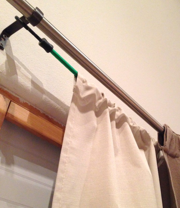 Elastic hooks are also suitable for supporting and hanging additional curtains.