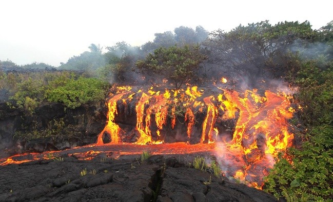 Een 'waterval' van lava.