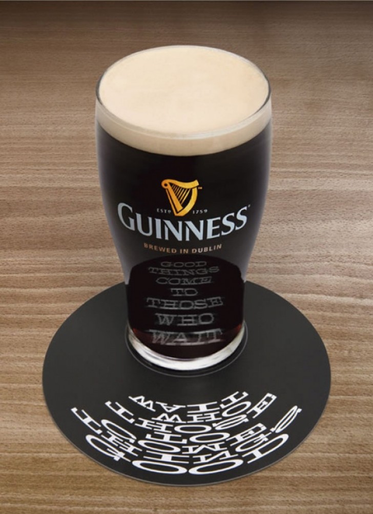 Hur du ska njuta bäst av en Guinness? Underglaset berättar det för dig!
