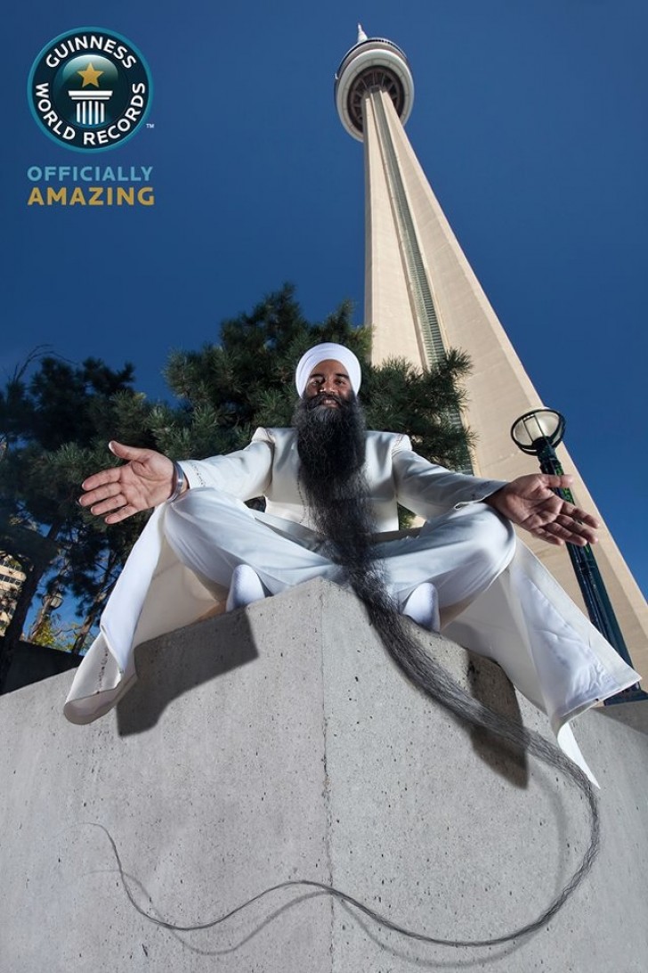 Sarwan Singh uit Canada, heeft het record in handen de langste baard ter wereld te hebben.