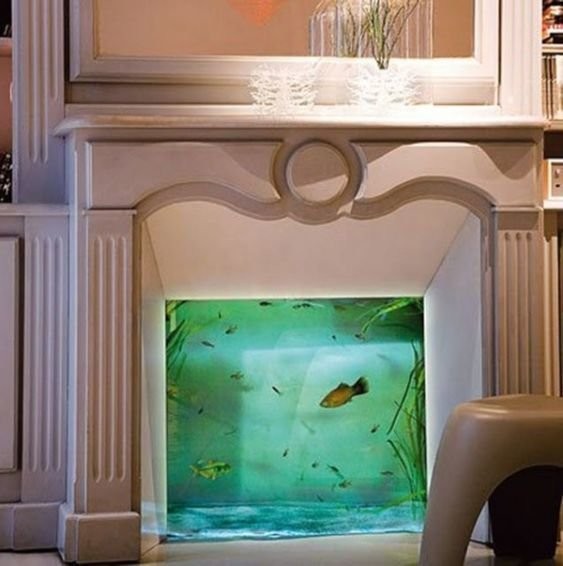 An aquarium instead of the fireplace --- truly original!