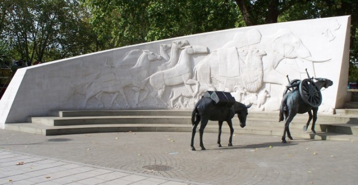 Denkmal zu Ehren der Tiere die im Krieg getötet wurden (Großbritannien)