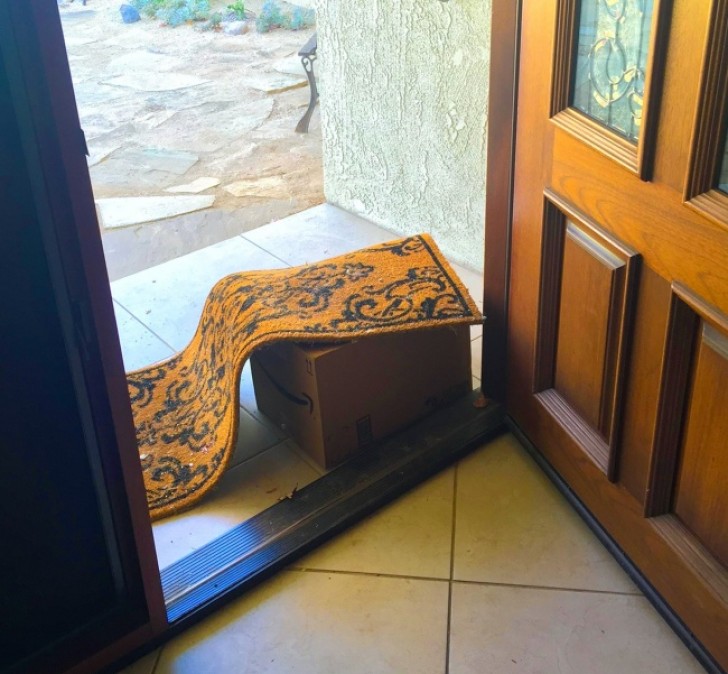 Apart from the fact that, the package should not have been left unattended, but certainly, the doormat will not hide it from the sight of passersby!