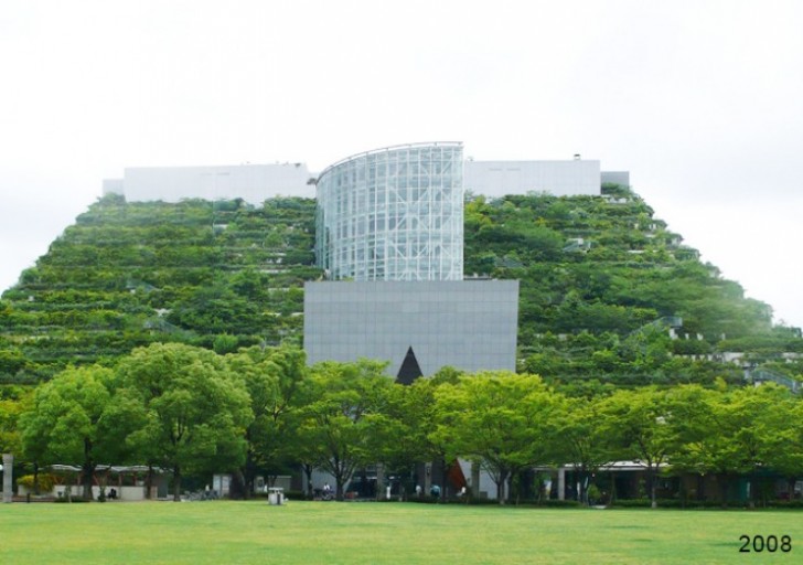 1. ACROS Fukuoka Prefectural International Hall, Japon
