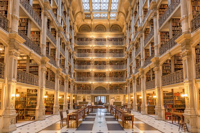 Bibliothèque George Peabody, Baltimora, Maryland, Etats-Unis
