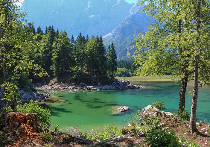 1. I Laghi di Fusine sono considerati fra i laghi alpini italiani più belli in assoluto (Udine, Italia).
