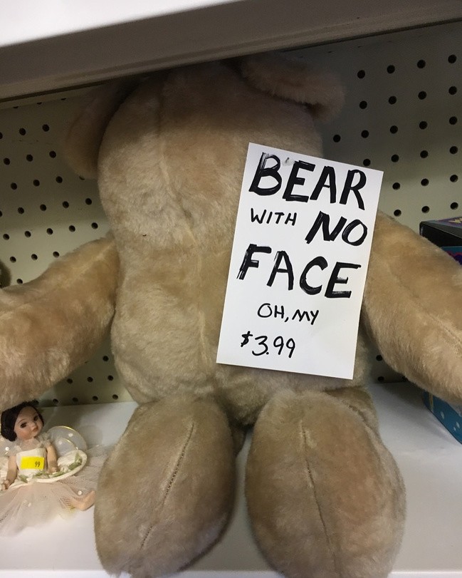 This faceless teddy bear is sure to give your children pleasant dreams at night.