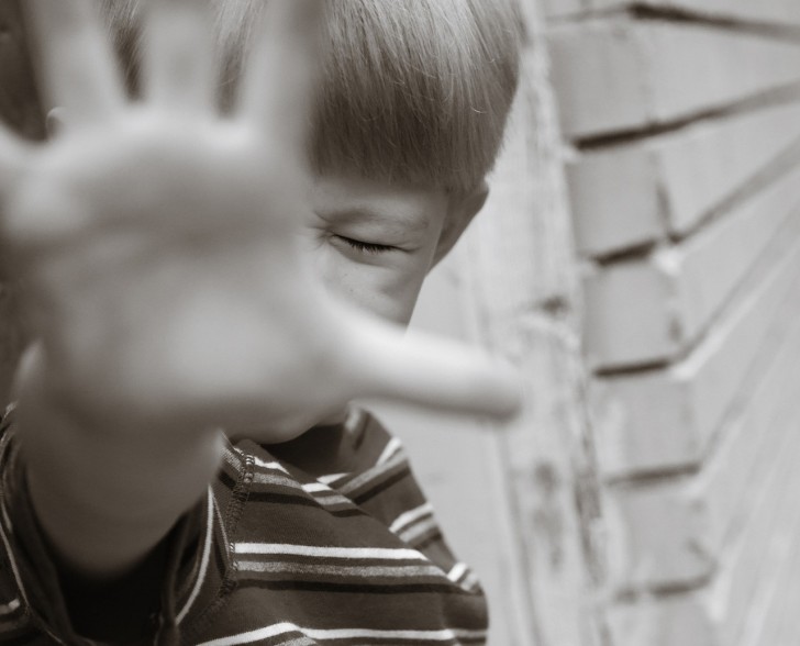 Drei Arten von Verhalten, die die Selbstsicherheit und das Selbstvertrauen eines Kindes bedrohen