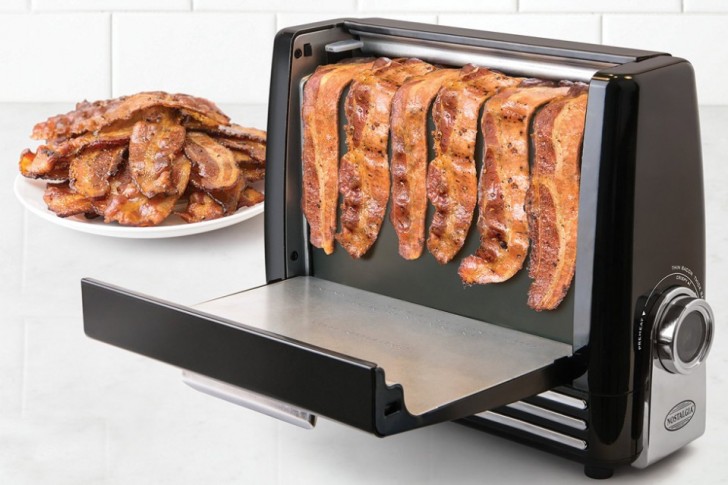 8. A grill for bacon that cooks slices of bacon without the use of oil and without producing grease splatters.