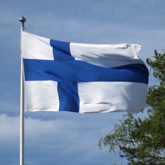 Un vero colpo basso per i sostenitori del reddito di cittadinanza, che avevano visto nella Finlandia il faro che avrebbe illuminato il resto dell'Europa.