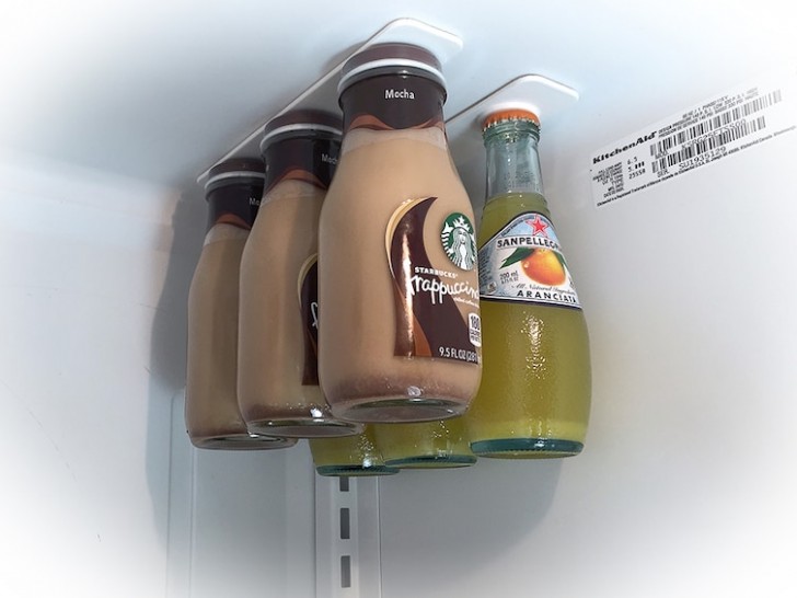 11. Les aimants sont utiles dans le réfrigérateur.