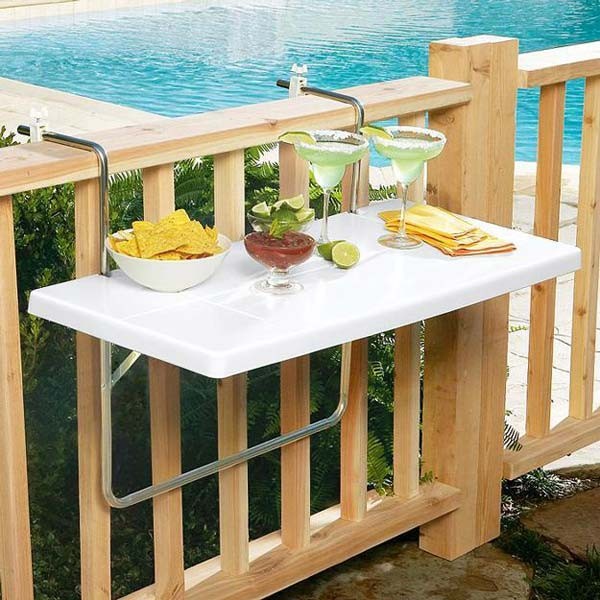 16. And even in case of breakfast or aperitif ... a hanging table allows you to save precious space!