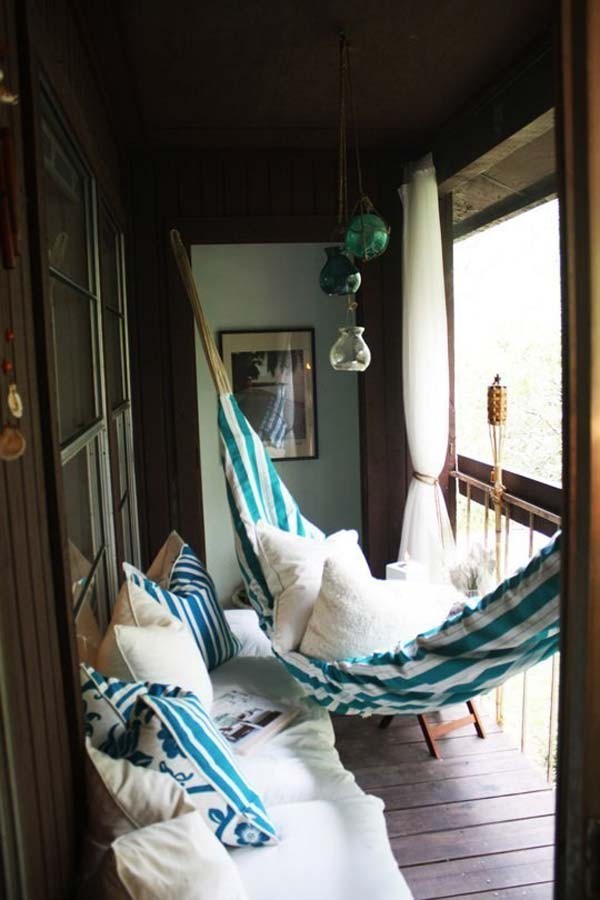 3. For those who have the appropriate supports, a balcony hammock can be an ambitious but effective idea