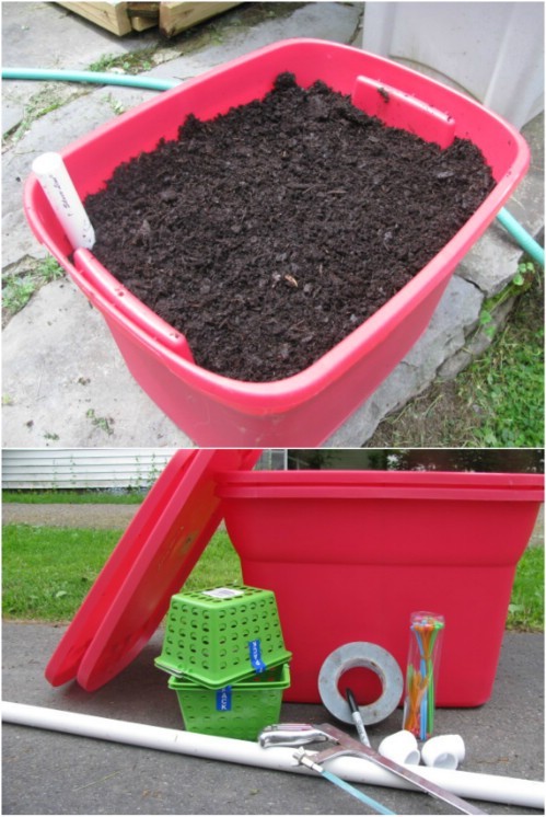 Ce système utilise également un bac avec un double fond pour assurer à la plante la bonne quantité d'eau.