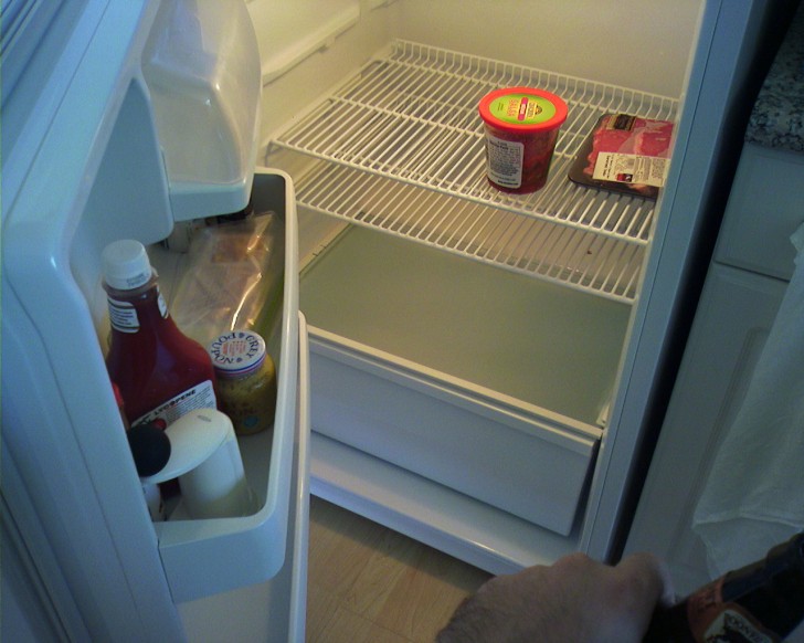 2. Polistirolo nel frigorifero.