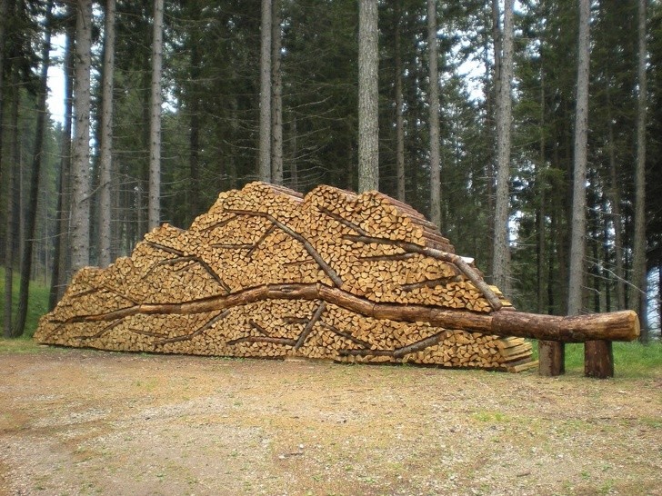 Een geniale manier om hout op te stapelen!