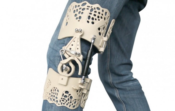 Si chiama BioNEEK ed è un esoscheletro stampato 3D che assiste le persone che soffrono di dolori cronici alle ginocchia.