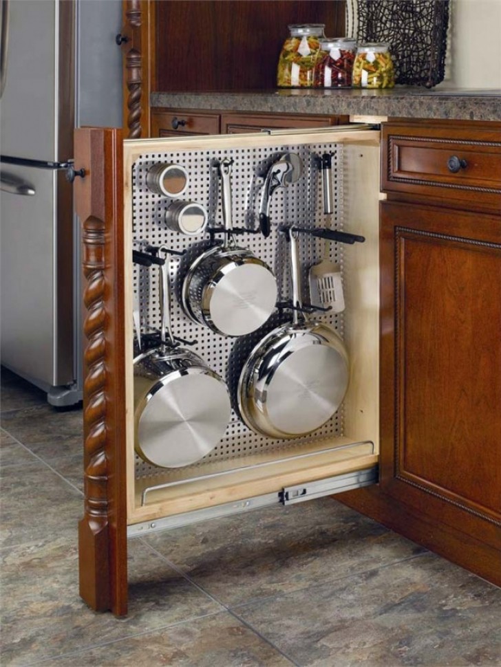 No more pots and pans stacked on top of each other!