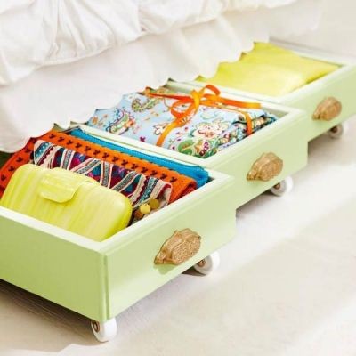 15. Containers that can be stored under the bed are miraculous space-savers --- you can create some like these!