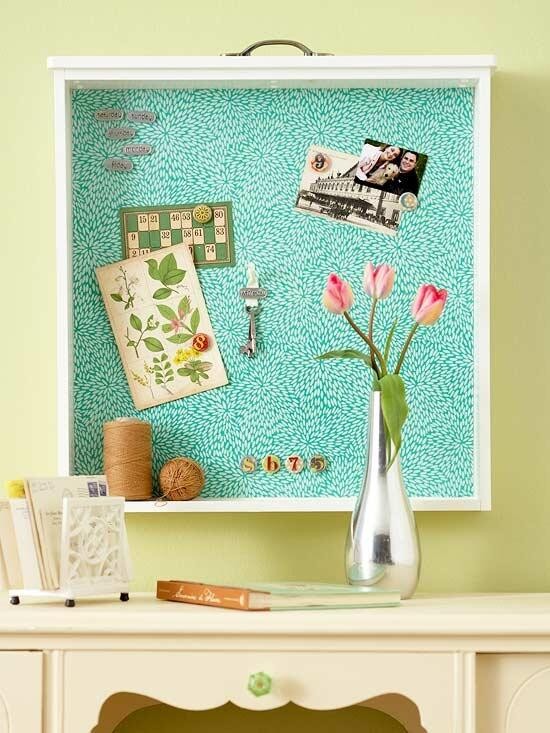 2. Here we see a former drawer in a "bulletin board" version for the kitchen.