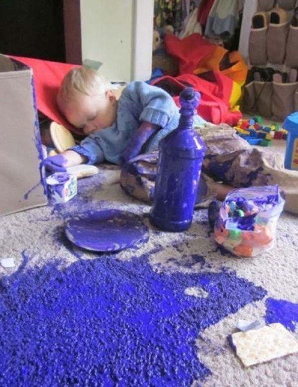 Amerete i vostri cuccioli almeno quanto odierete i loro giochi con la pittura!