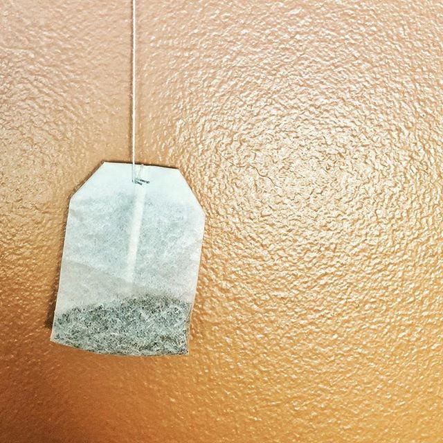 4. Tea bags for your wardrobe