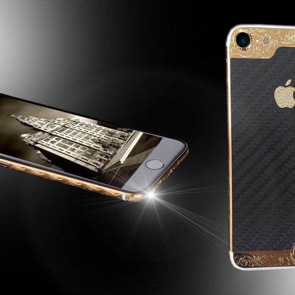 9. iPhone d'oro 24 carati: oltre tre milioni di euro.