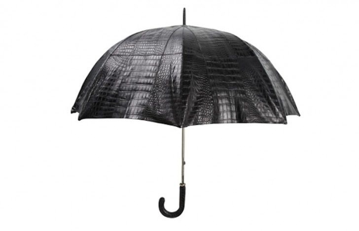 3. Ombrello da 42.000 euro.