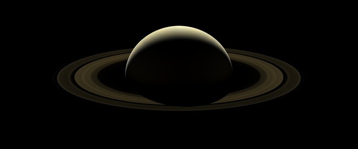 16. Saturn von Cassini aus gesehen