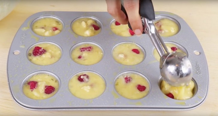 6. Fill the molds with the egg/banana batter.