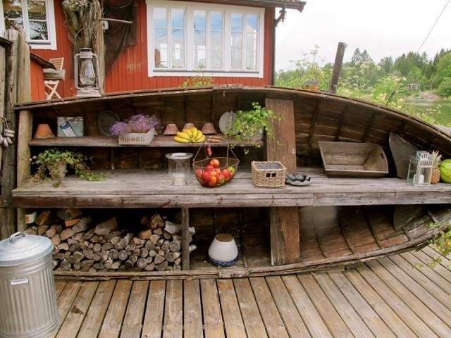 2. What can I do with my old boat?! Here is a beautiful answer for you!