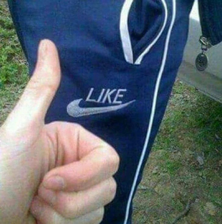 Na era dos "likes", até uma marca falsa de roupas se adapta!