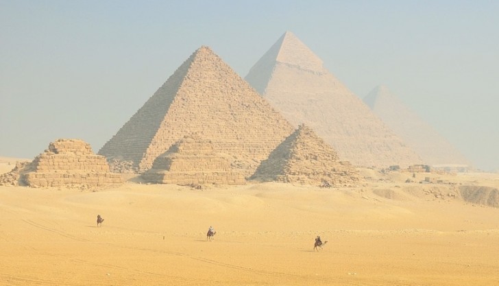 6. Das Land mit den meisten Pyramiden ist nicht Ägypten...
