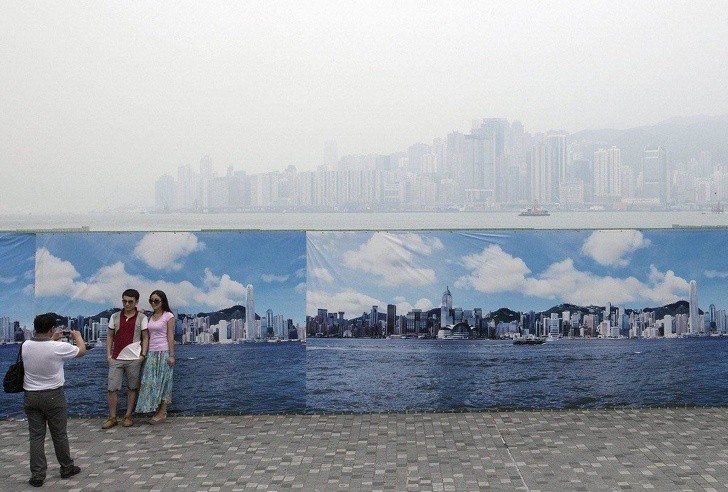Andare fino ad Hong Kong per una foto così? No, grazie.