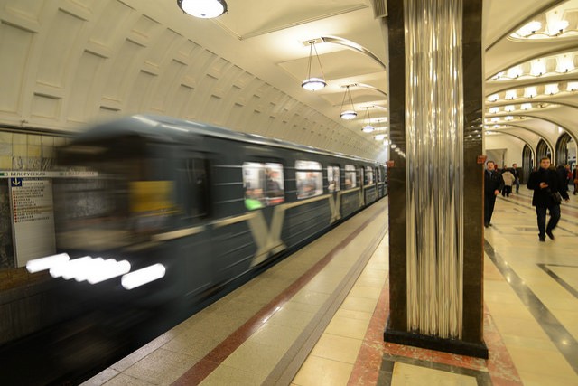 3. Die Metro in Moskau ist das schnellste Transportmittel.
