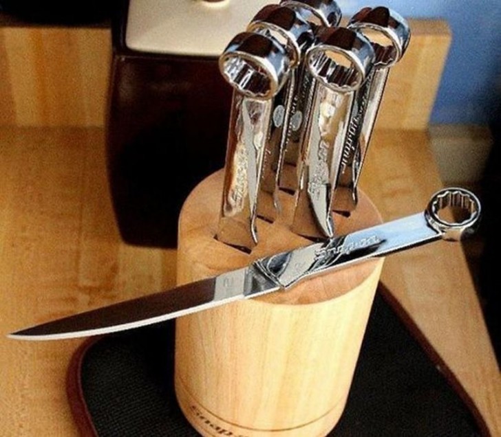 4. As ferramentas viram facas de cozinha.