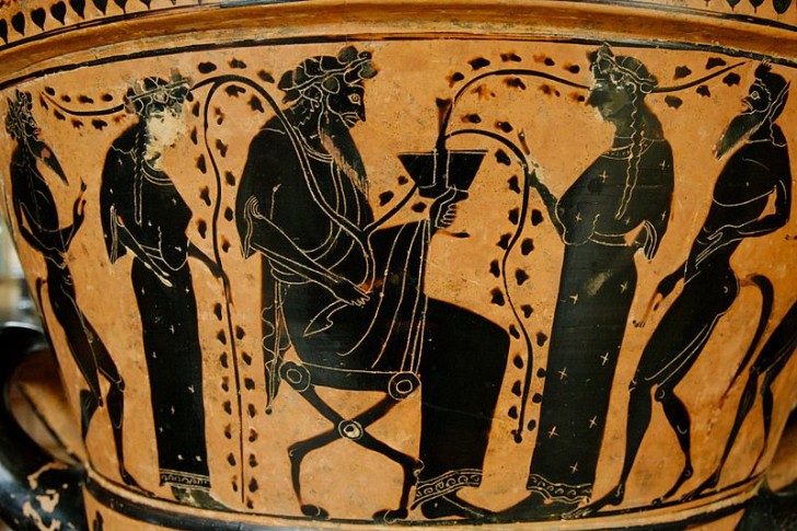 4. Die alten Griechen verdünnten den Wein mit großen Mengen Wasser, um seinen Geschmack zu verbessern.