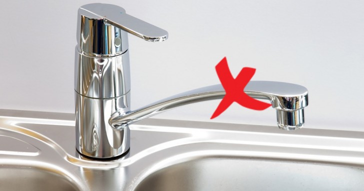 2. Mouiller la zone avec de l'eau de mer et non de l'eau du robinet.