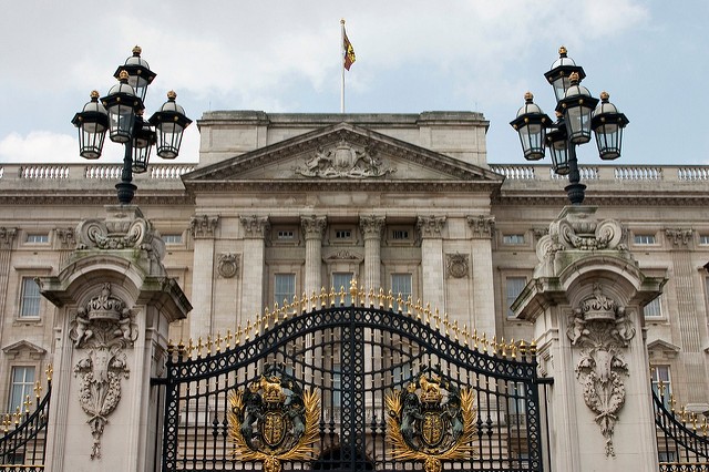 4. Intrusi a Buckingham Palace