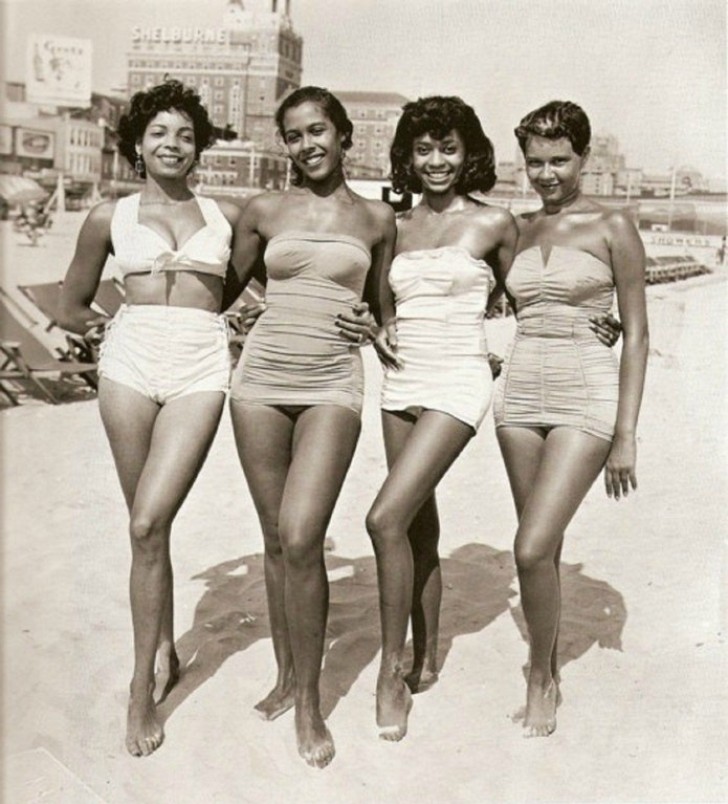 Mooi op het strand, jaren 50.