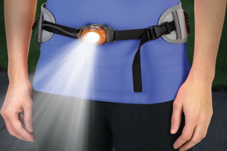 8. Wenn Taschenlampen unpraktisch sind kann dieser Gürtel die Lösung sein.