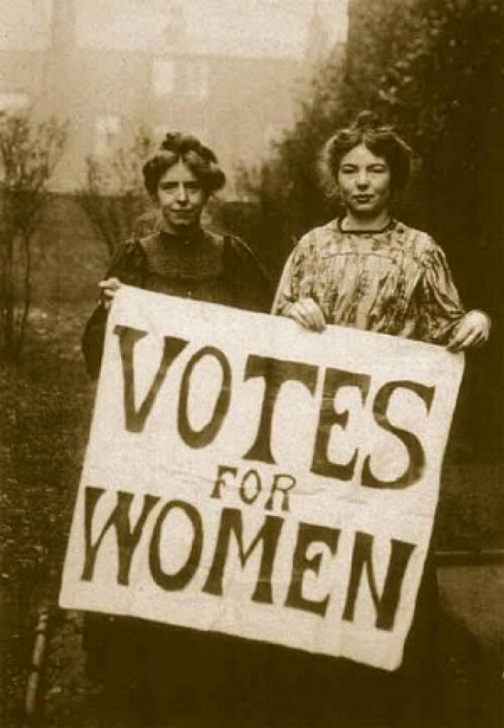 Zwei Demonstranten im Jahr 1906 in London, für das Wahlrecht für Frauen