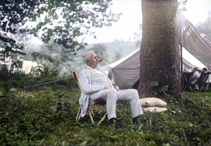 30. Thomas Edison durante il "Campeggio dei vagabondi", 1921