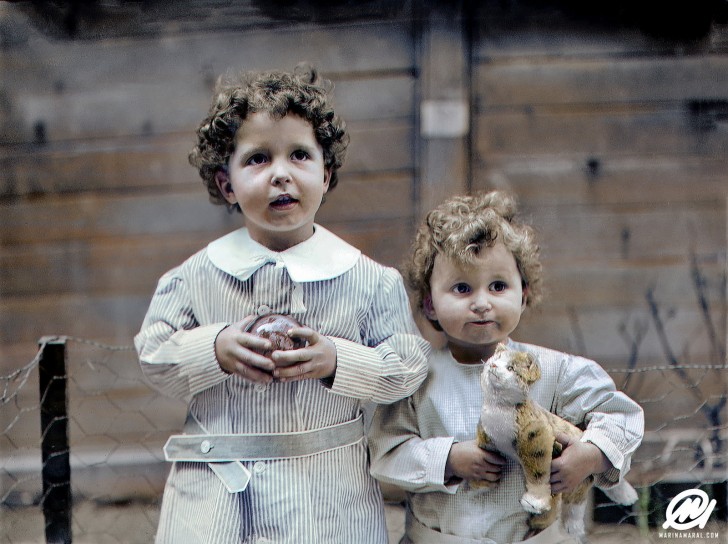 9. Zwei Waisenkinder der Titanic, 1912