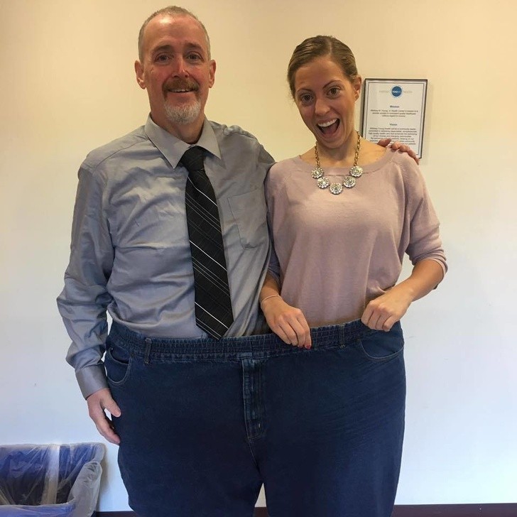 18. This gentleman lost almost 300 lb (136 kg) in two years! He took this photo with his nutritionist to thank her - and of course, she is also very enthusiastic about his success!