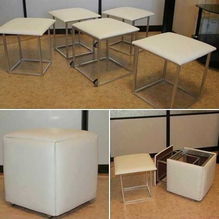 1. Un intero set di sedie che si trasforma in un pratico pouf